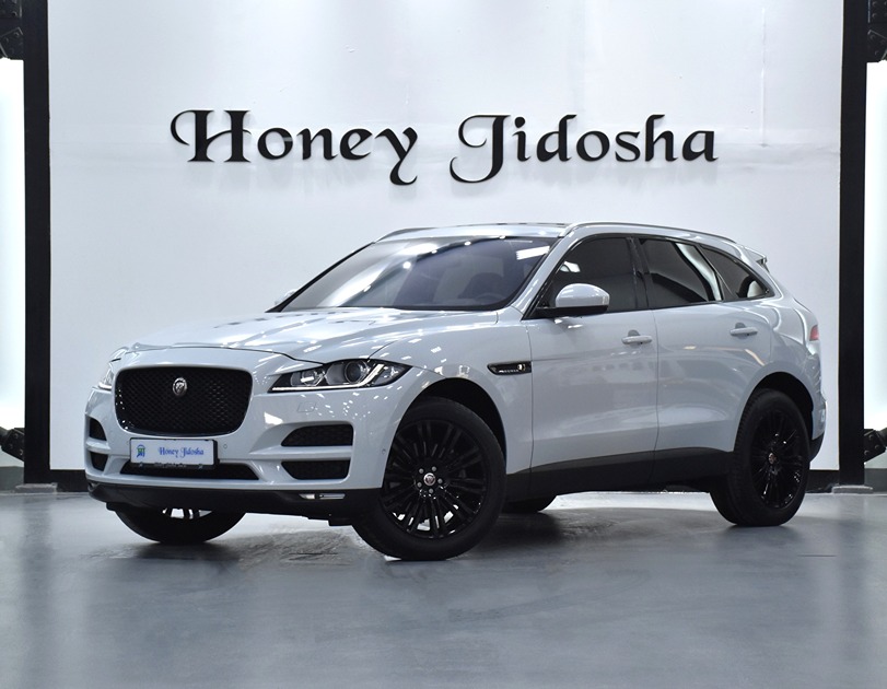 EXCELLENT DEAL for our Jaguar F-Pace 35t AWD ( 2017 Model ) in White Color GCC Specs