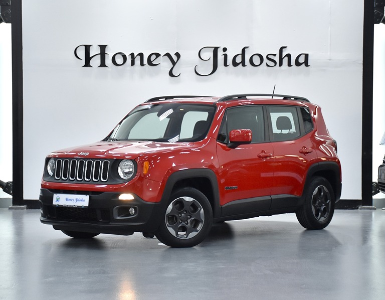 EXCELLENT DEAL for our Jeep Renegade Longitude ( 2017 Model ) in Red Color GCC Specs