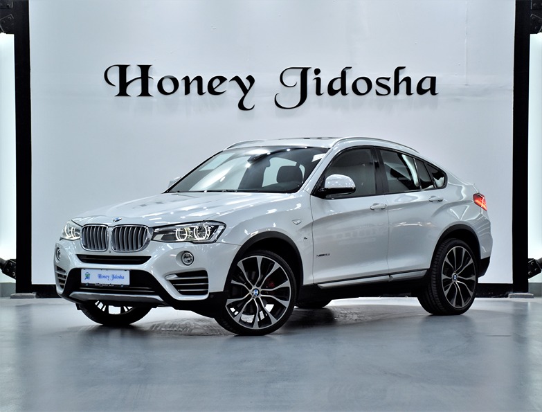 EXCELLENT DEAL for our BMW X4 xDrive35i M-Kit ( 2015 Model ) in White Color GCC Specs