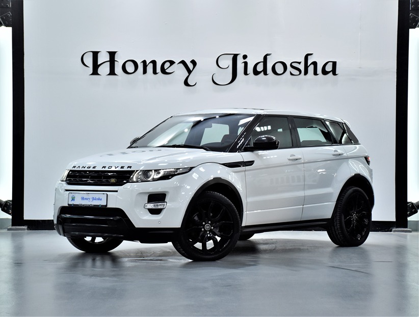 EXCELLENT DEAL for our Land Rover Range Rover EVOQUE ( 2015 Model ) in White Color GCC Specs