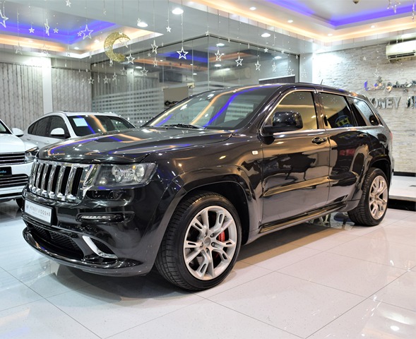 EXCELLENT DEAL for our JEEP Grand Cherokee SRT8 6.4L HEMI 2013 Model!! in Black Color! GCC Specs